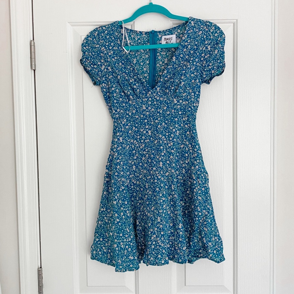 Sold - Picture 2 of 8